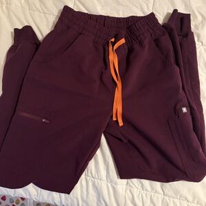 Women’s figs joggers!